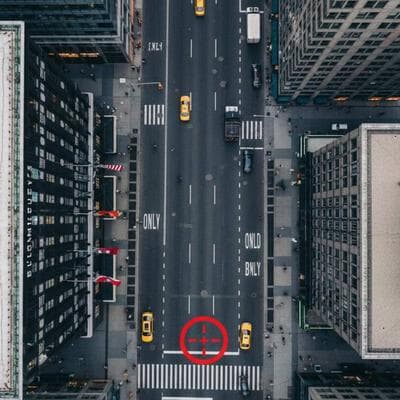Cross-Perspective Image Generation